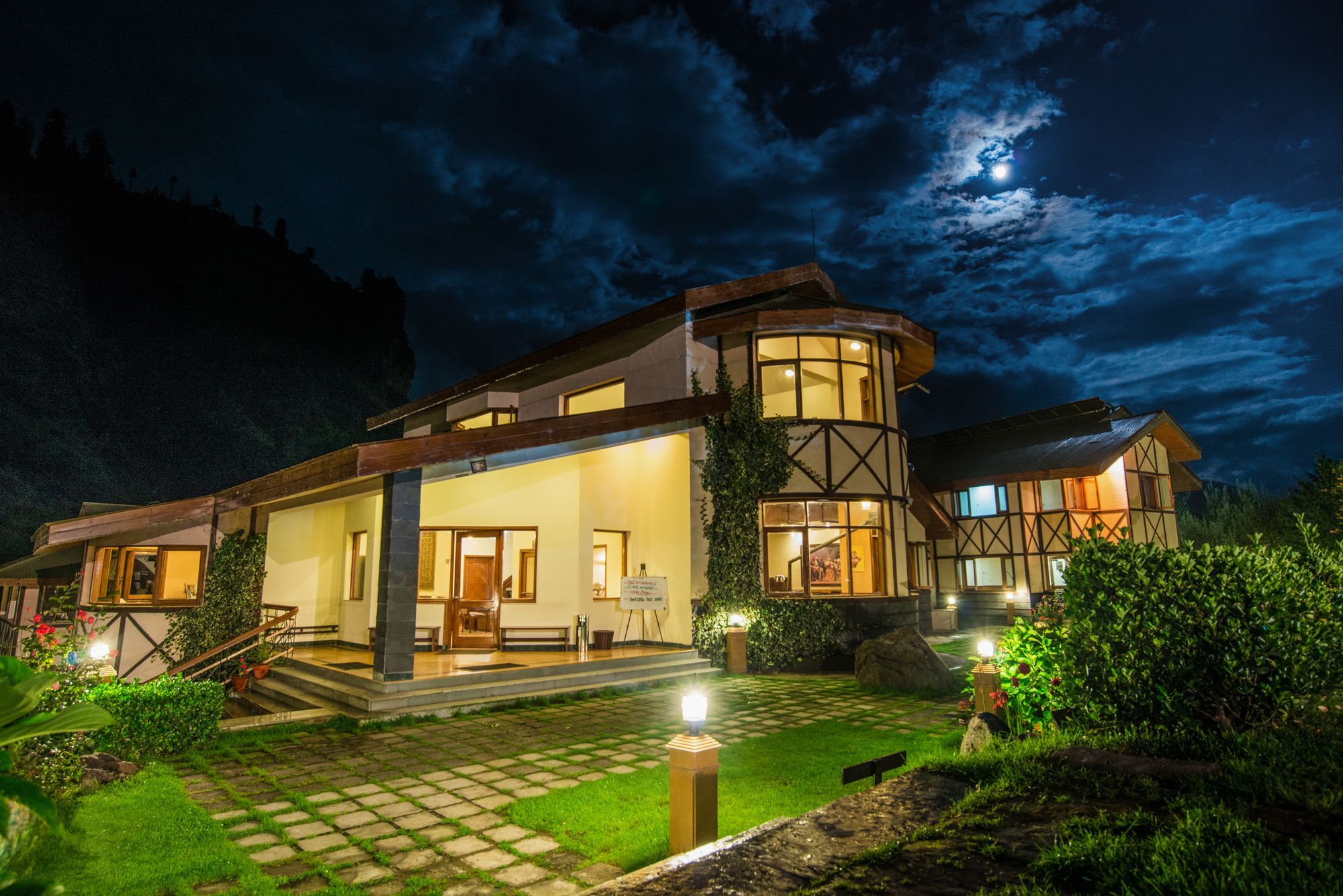 Solang Valley Resort Palchān Exterior photo