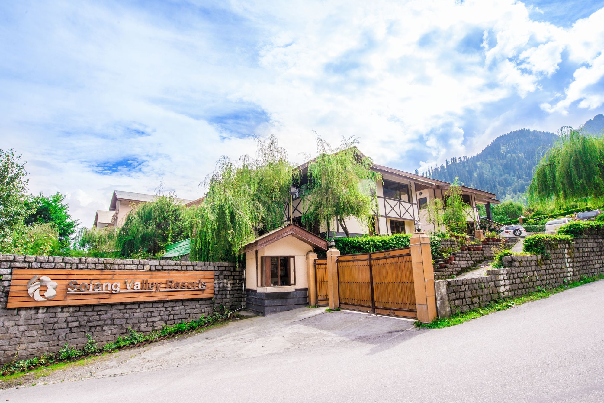 Solang Valley Resort Palchān Exterior photo